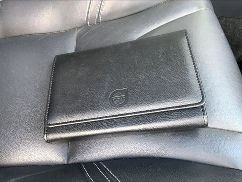 Used 2016 Volvo S60 T5 Premier w/ Convenience Package image 14