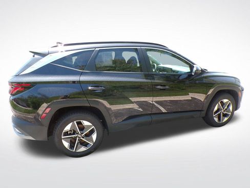 Certified 2025 Hyundai Tucson SEL AWD/4WD image 8