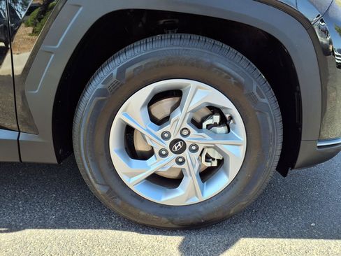 Certified 2024 Hyundai Tucson SEL FWD image 9