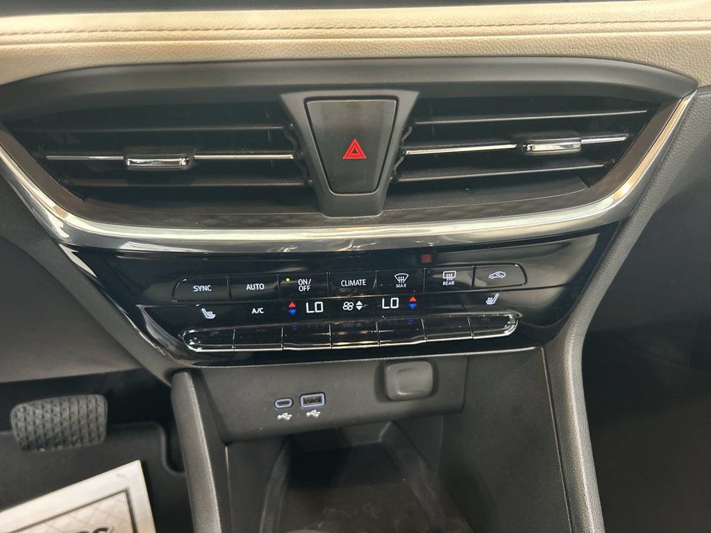 Certified 2024 Buick Encore GX Avenir w/ Avenir Convenience Package AWD/4WD image 16
