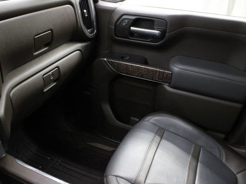 Used 2019 GMC Sierra 1500 Denali w/ Denali Ultimate Package AWD/4WD image 39