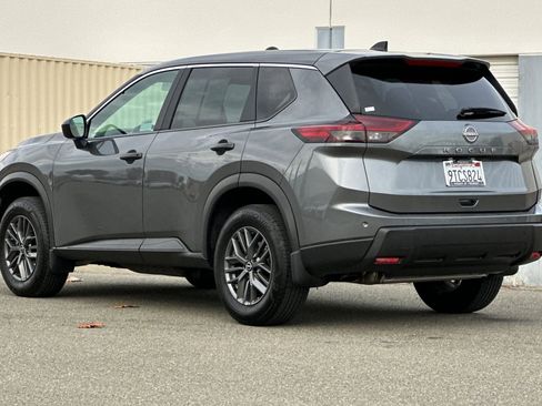 Certified 2025 Nissan Rogue S image 6