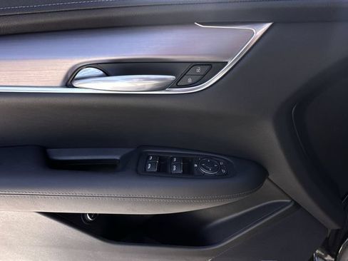 Certified 2024 Cadillac XT5 Luxury FWD image 21