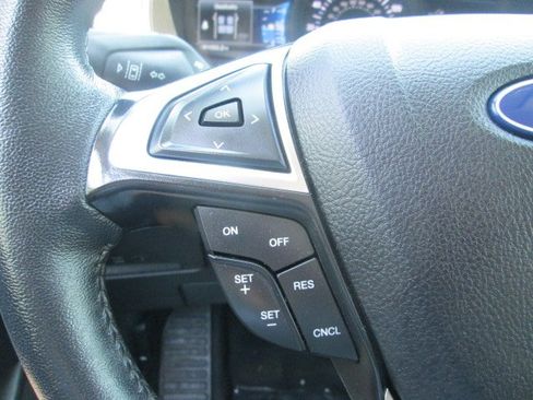 Used 2024 Ford Edge Titanium AWD/4WD image 21
