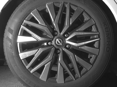 Used 2025 Nissan Altima 2.5 SV image 15