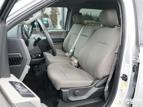 Used 2019 Ford F150 XLT w/ XTR Package image 12