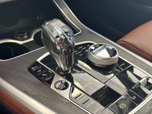 Used 2022 BMW X7 M50i AWD/4WD image 20