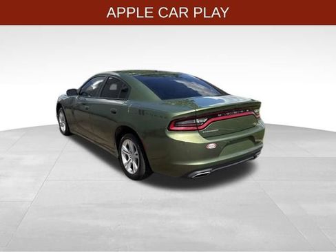 Used 2019 Dodge Charger SXT RWD image 5