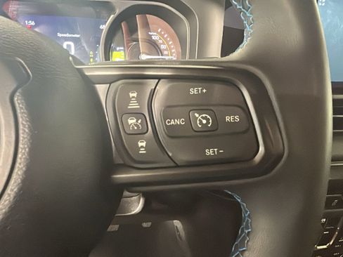Used 2024 Jeep Wrangler Unlimited Rubicon 4xe AWD/4WD image 19