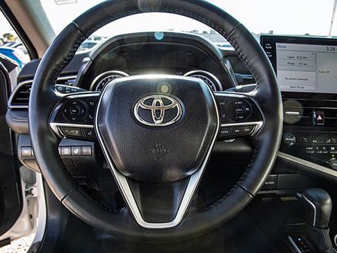 Used 2024 Toyota Camry XLE image 8