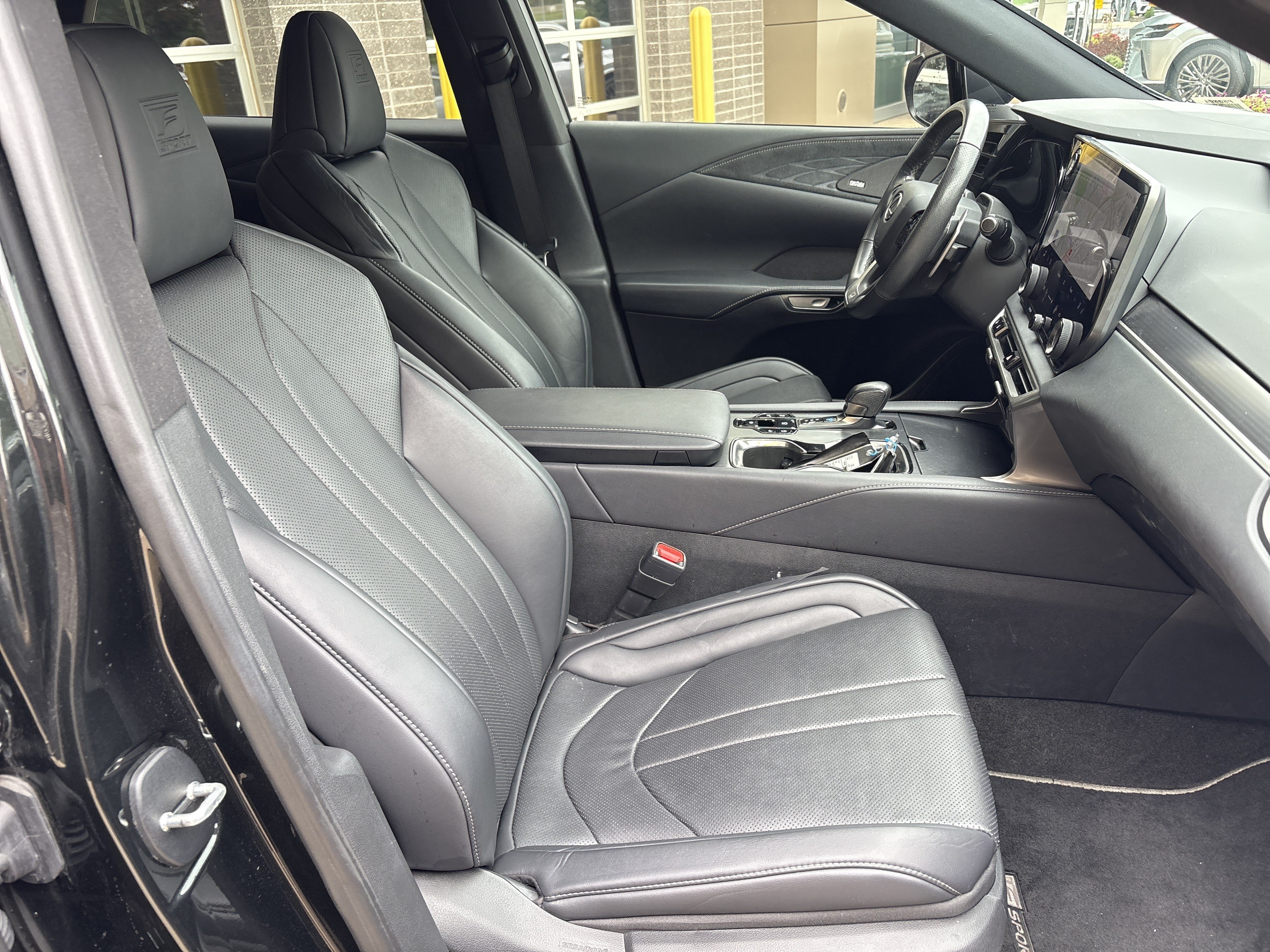 Used 2024 Lexus RX 350 F Sport w/ Convenience Package AWD/4WD image 21