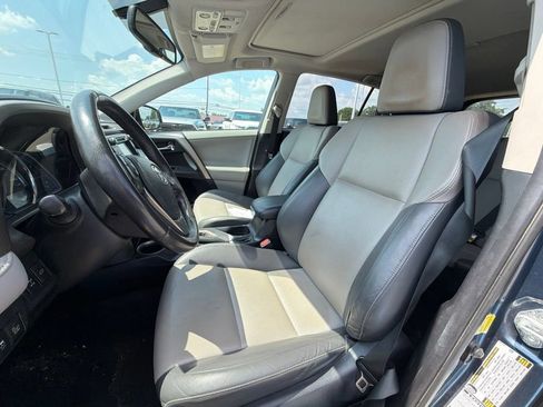 Used 2013 Toyota RAV4 Limited AWD/4WD image 9