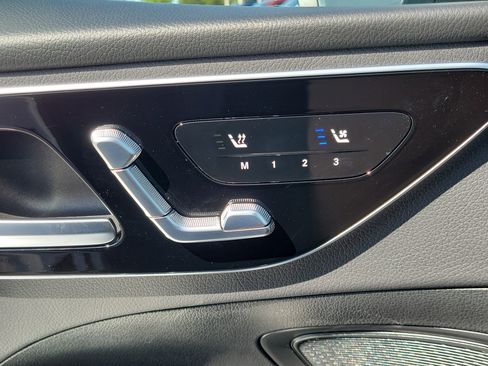 Used 2023 Mercedes-Benz C 300 Sedan w/ Exclusive Trim Package image 26