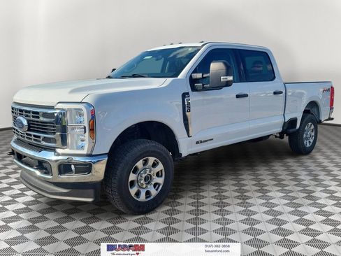 Used 2024 Ford F250 XLT AWD/4WD image 2