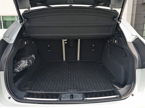 New 2026 Jaguar F-PACE R-Dynamic S image 12