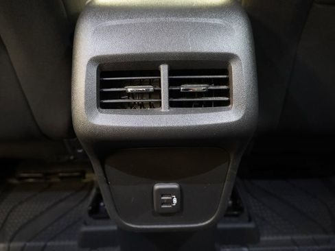 Used 2023 Chevrolet Equinox LS w/ LS Convenience Package FWD image 29