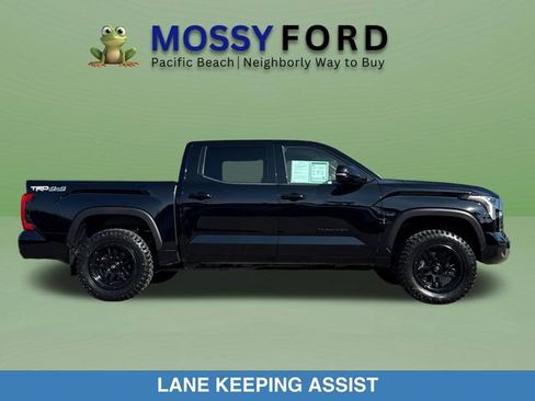 Used 2022 Toyota Tundra SR5 w/ TRD Off-Road Premium Package AWD/4WD image 4