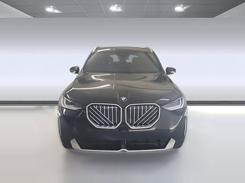 Used 2025 BMW X3 xDrive30i w/ Convenience Package AWD/4WD image 2