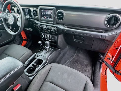 Certified 2023 Jeep Wrangler Unlimited AWD/4WD image 31