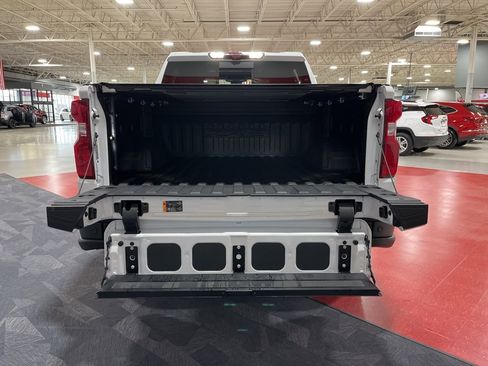 Used 2023 Chevrolet Silverado 1500 ZR2 w/ ZR2 Bison Edition image 14