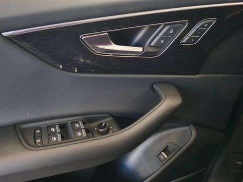 New 2026 Audi Q8 Premium image 32