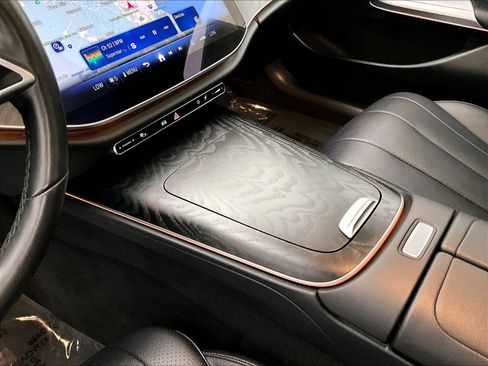 Certified 2025 Mercedes-Benz E 350 4MATIC Sedan image 15