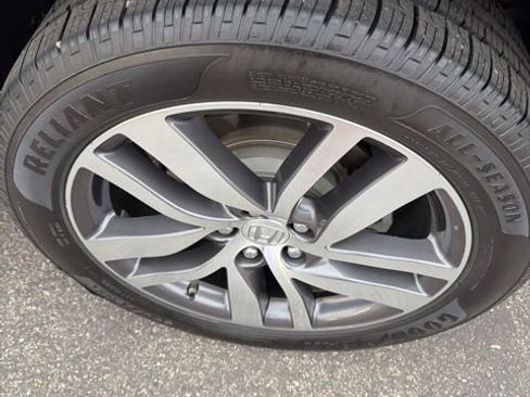 Used 2017 Honda Pilot Elite image 9