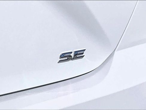 New 2026 Toyota Camry SE image 15