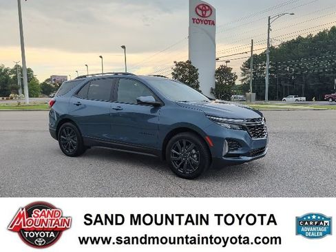Used 2024 Chevrolet Equinox RS FWD image 1