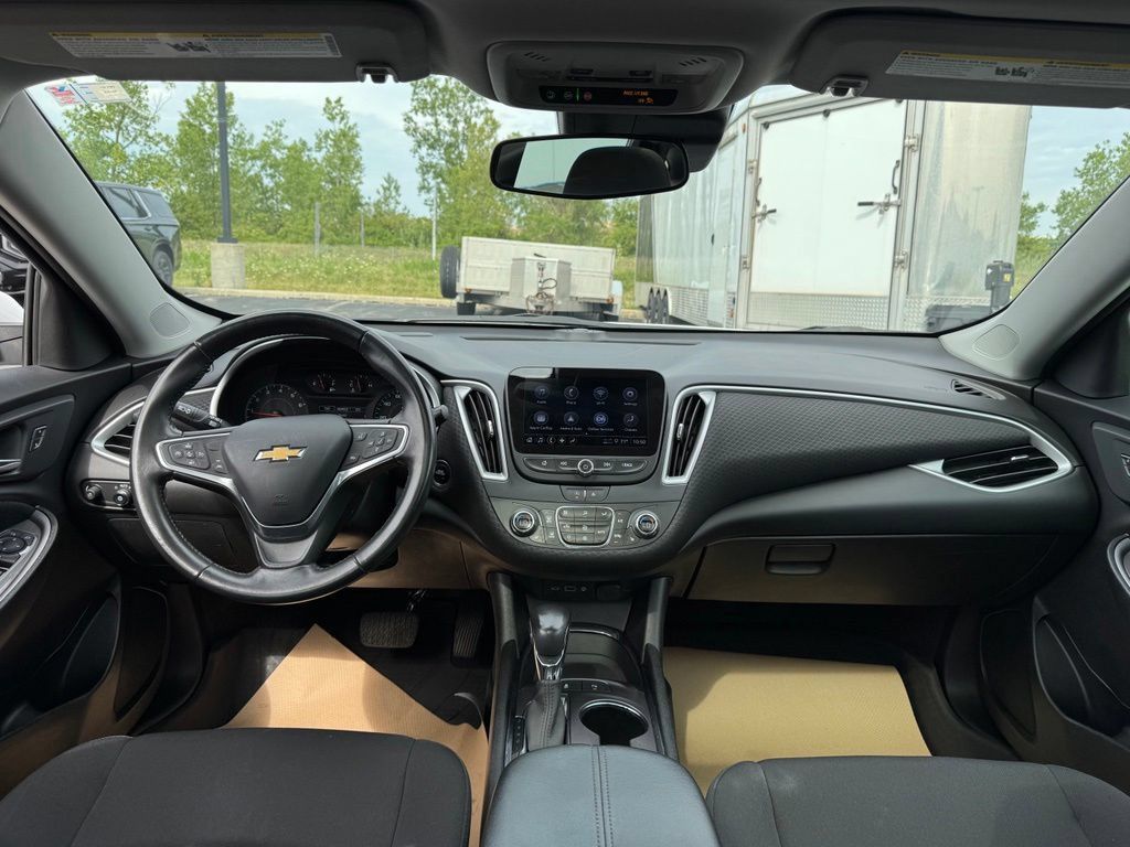 Certified 2022 Chevrolet Malibu LT FWD image 21