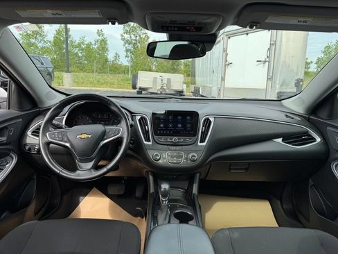 Used 2022 Chevrolet Malibu LT FWD image 21