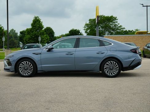 Certified 2026 Hyundai Sonata Limited FWD image 4