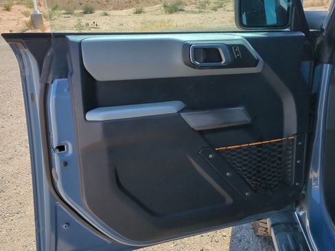Used 2023 Ford Bronco Badlands AWD/4WD image 11