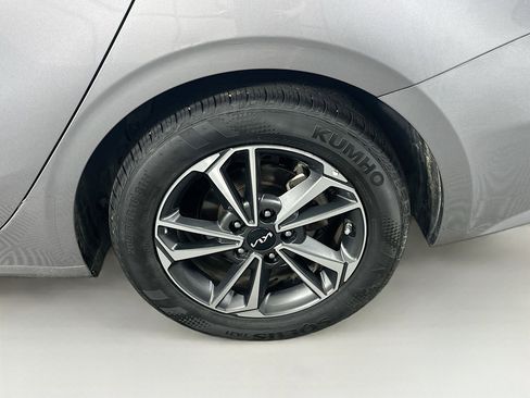 Used 2024 Kia Forte LXS image 11