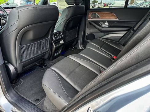 Used 2025 Mercedes-Benz GLE 450e 4MATIC image 19
