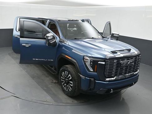 Used 2024 GMC Sierra 2500 Denali Ultimate AWD/4WD image 53