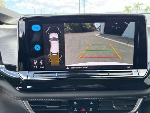 Used 2026 Volkswagen Atlas Cross Sport SE image 35