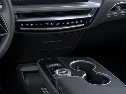 New 2025 Cadillac Lyriq Luxury image 23