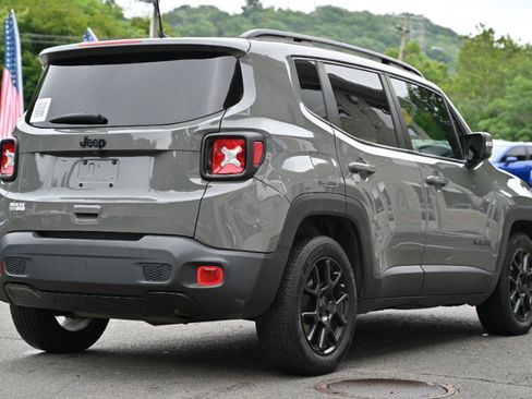 Used 2020 Jeep Renegade Altitude FWD image 6