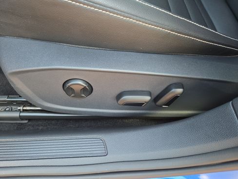 Used 2022 Volkswagen Jetta SE FWD image 33