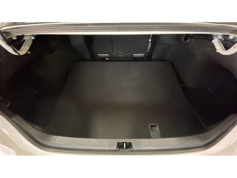 Used 2025 Toyota Camry SE FWD image 3