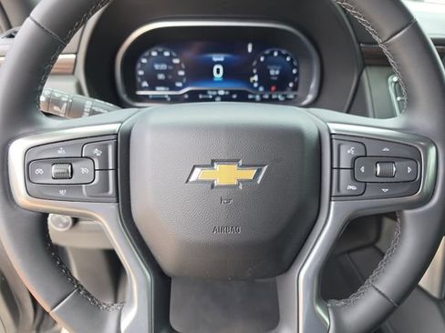Used 2023 Chevrolet Suburban LT RWD image 34