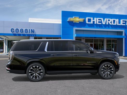 New 2026 Chevrolet Suburban High Country AWD/4WD image 5