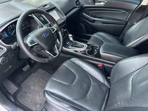 Used 2016 Ford Edge Titanium w/ Equipment Group 302A AWD/4WD image 9