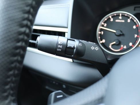 New 2026 Mitsubishi Outlander SE image 6