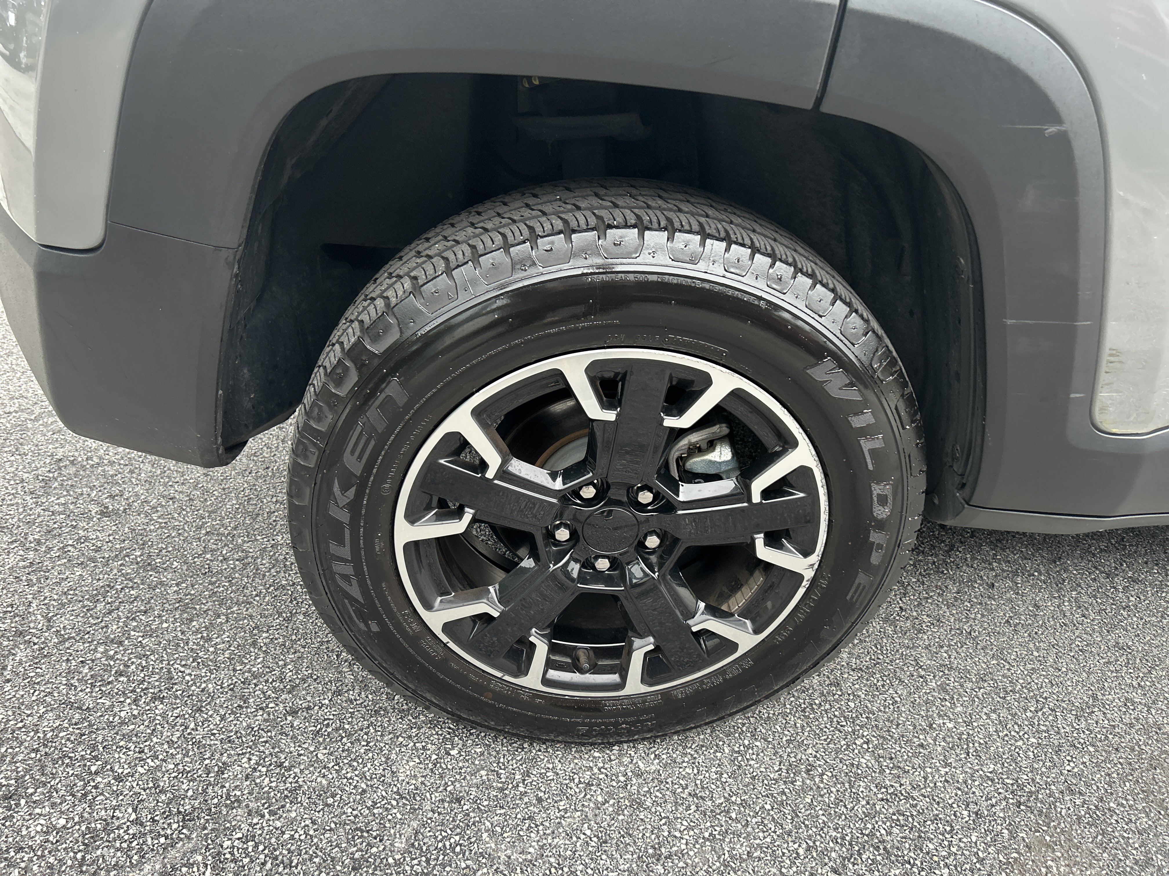 Certified 2023 Jeep Renegade Trailhawk w/ Sun/Sound Group AWD/4WD image 3