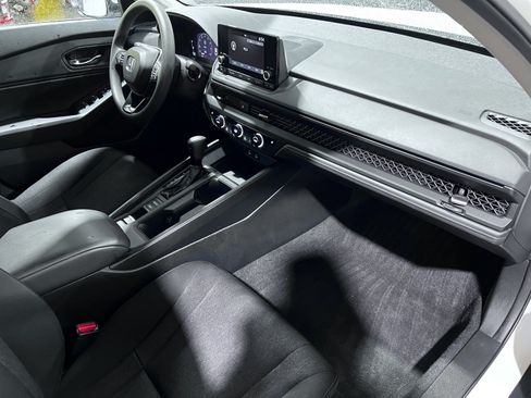 Used 2023 Honda Accord EX image 16