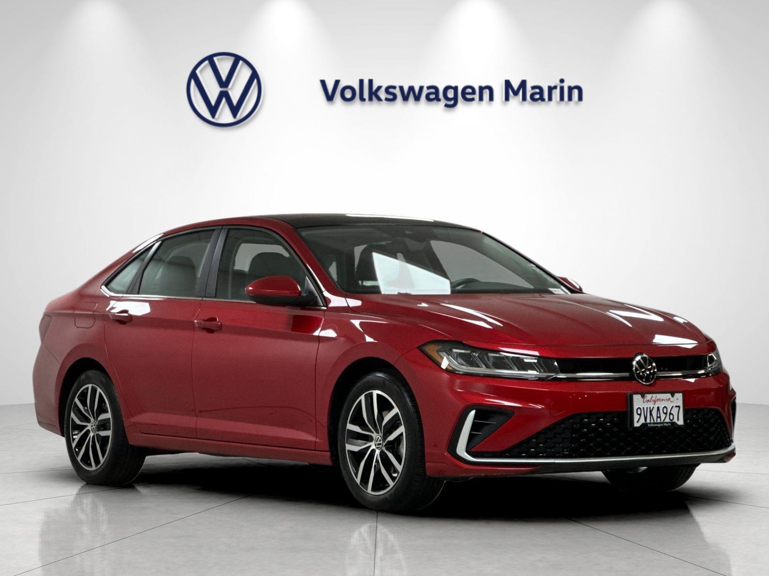 Used 2025 Volkswagen Jetta SE w/ Sunroof Package FWD image 7