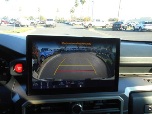 Used 2024 Toyota Tacoma Leather image 11