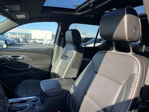 Used 2023 Chevrolet Traverse Premier w/ Redline Edition image 19